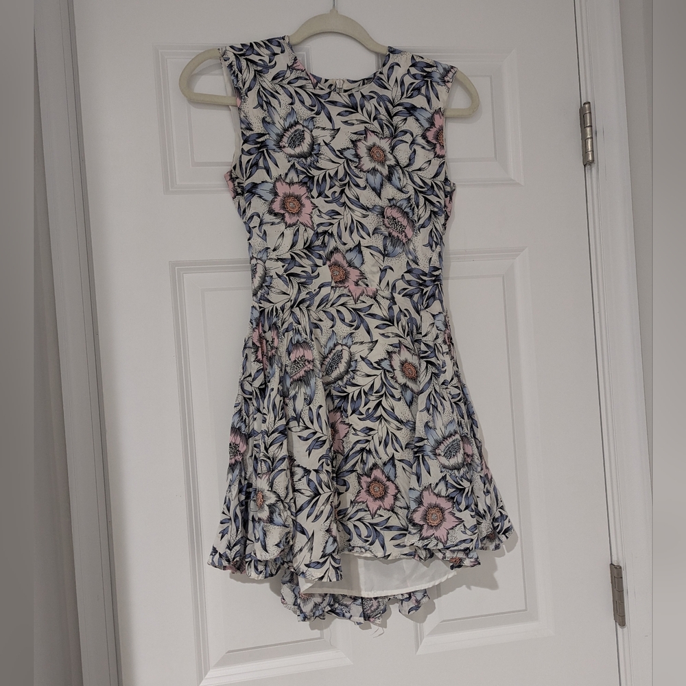 GORGEOUS,Sleeveless fit-and-flare dress.